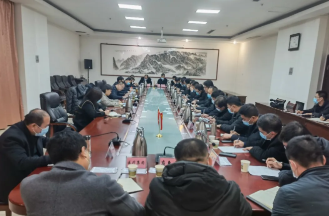 杨洋,王峰,张雪娟及相关县直单位主要负责人,各乡镇党委书记参加会议.